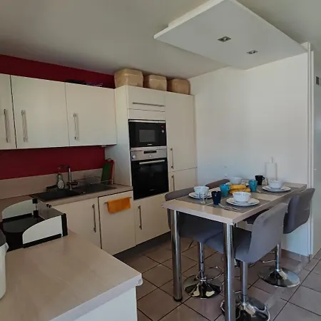 Appartement Seafront Duplex With Lovely Terrace *