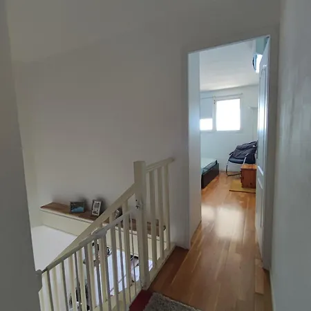 Seafront Duplex With Lovely Terrace