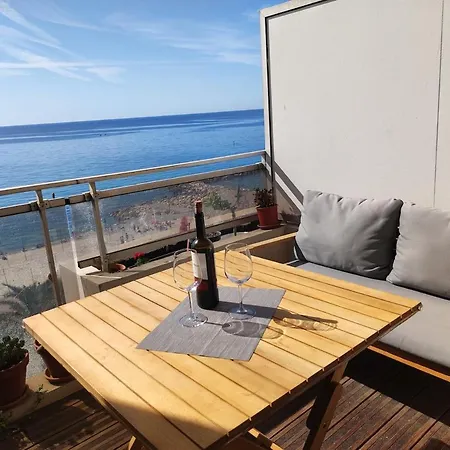 Appartement Seafront Duplex With Lovely Terrace