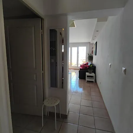 Seafront Duplex With Lovely Terrace